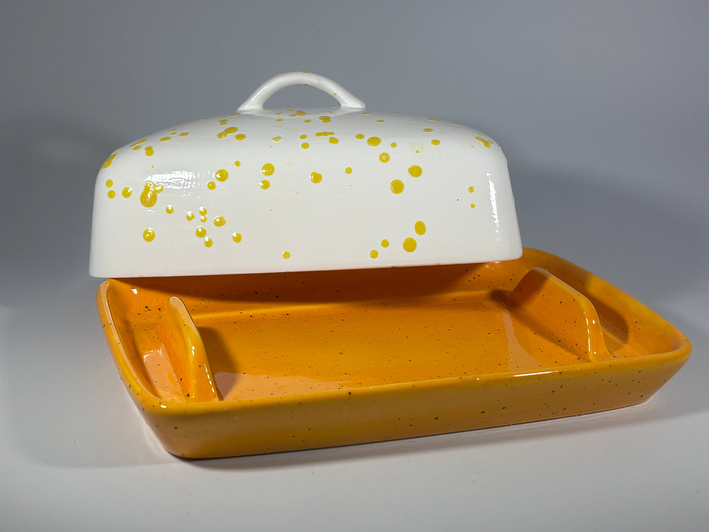 Stoneware Butter Dish with White Lid Yellow Spots