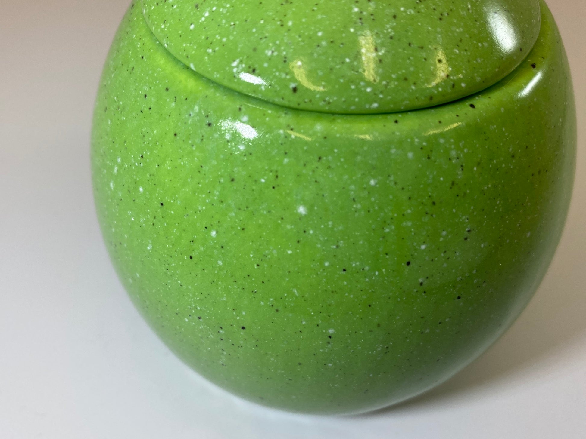 Sugar Bowl Lime Green Glaze - PeterBowenArt