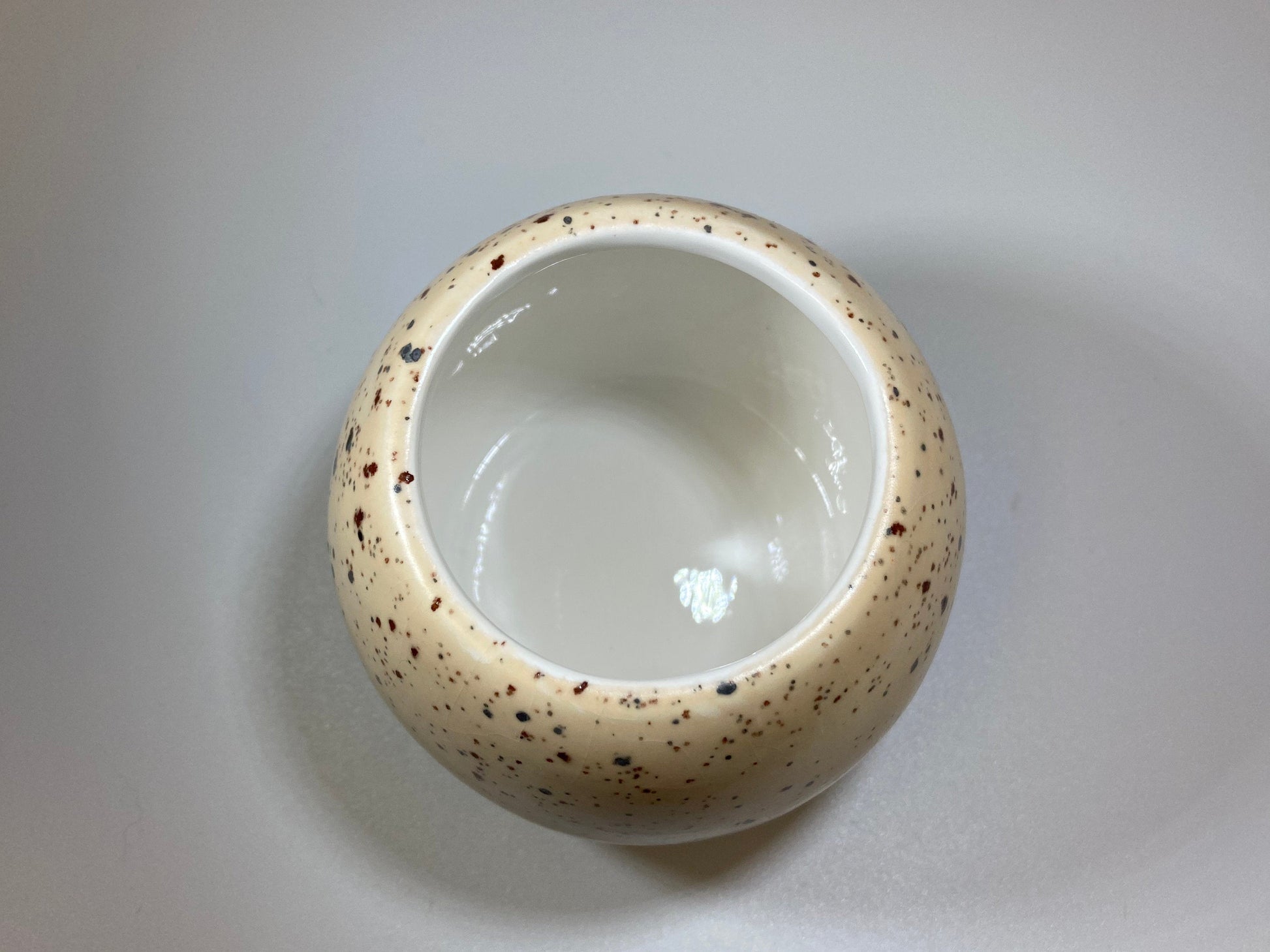 Sugar Bowl with Spoon Honey Speckle Glaze - PeterBowenArt