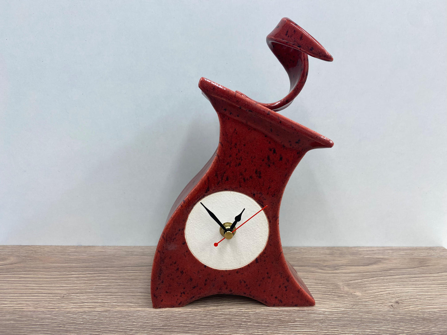 Speckled Red Mantel Clock Front