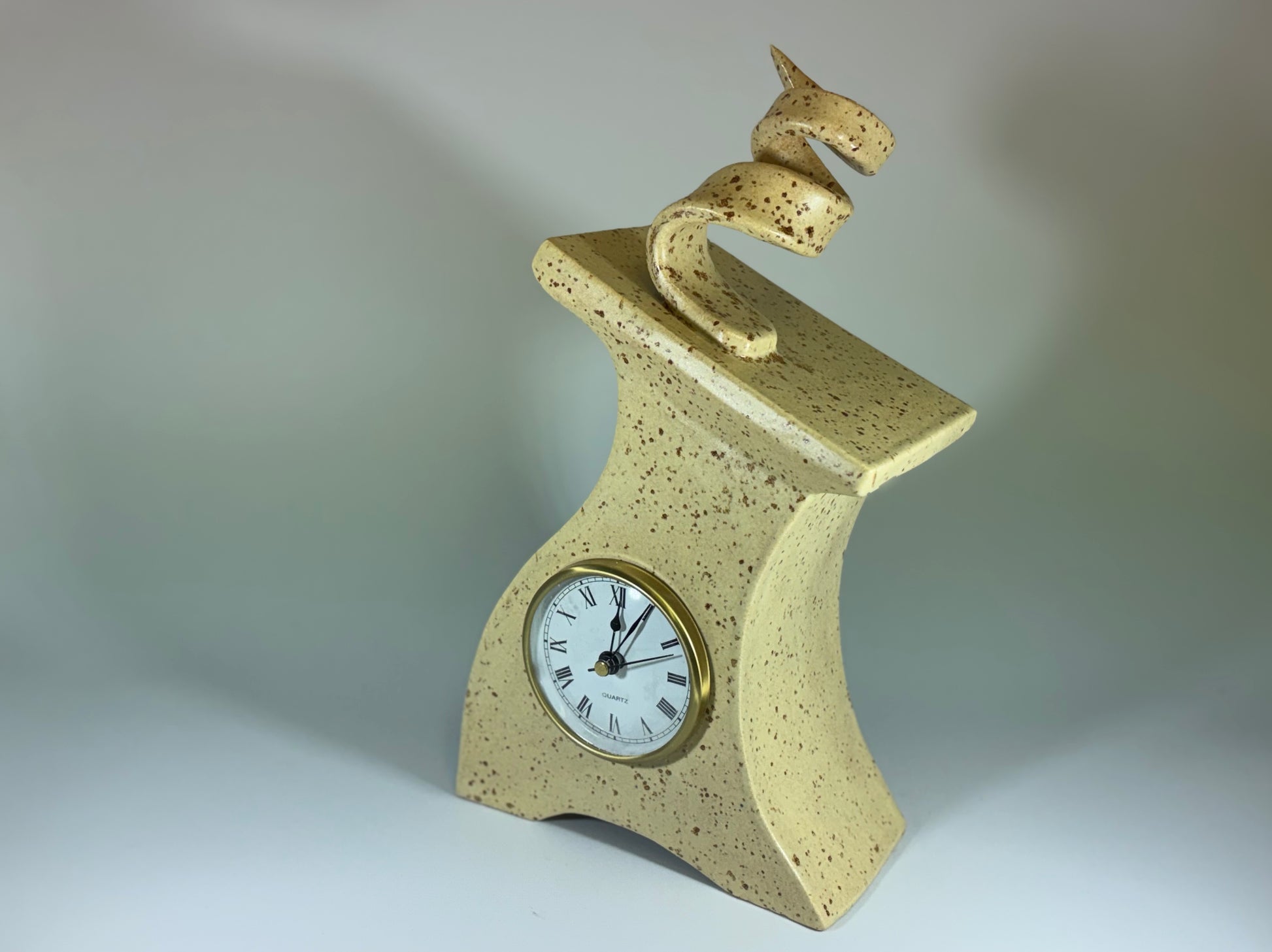 ceramic mantel clock with enclosed face