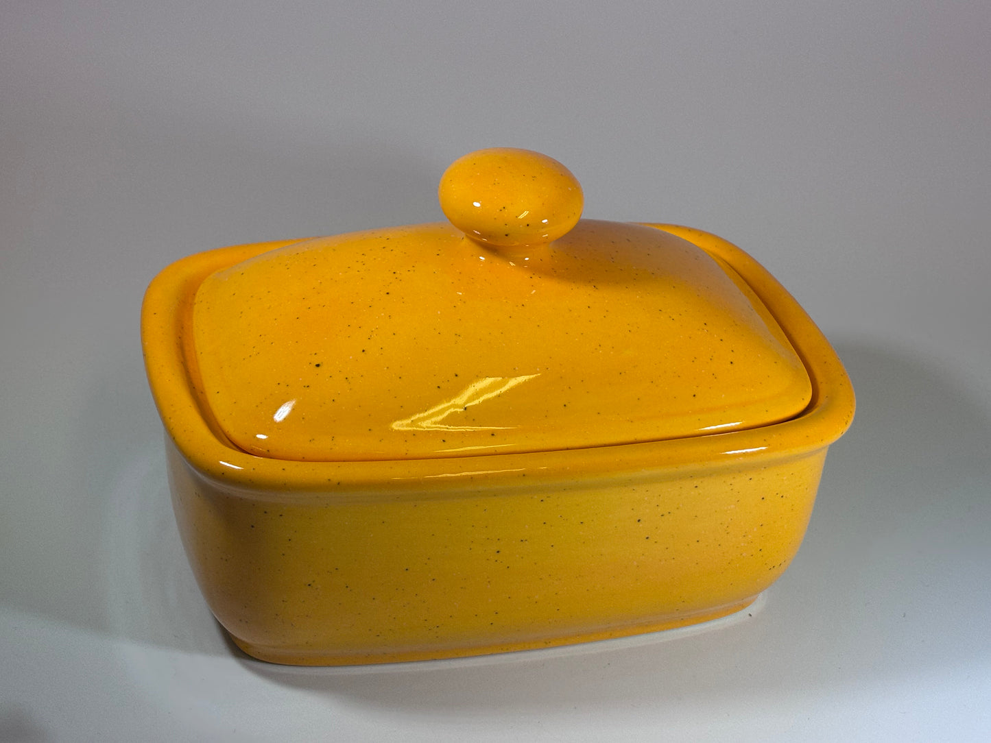 Butter Dish with Lid - Speckled Yellow