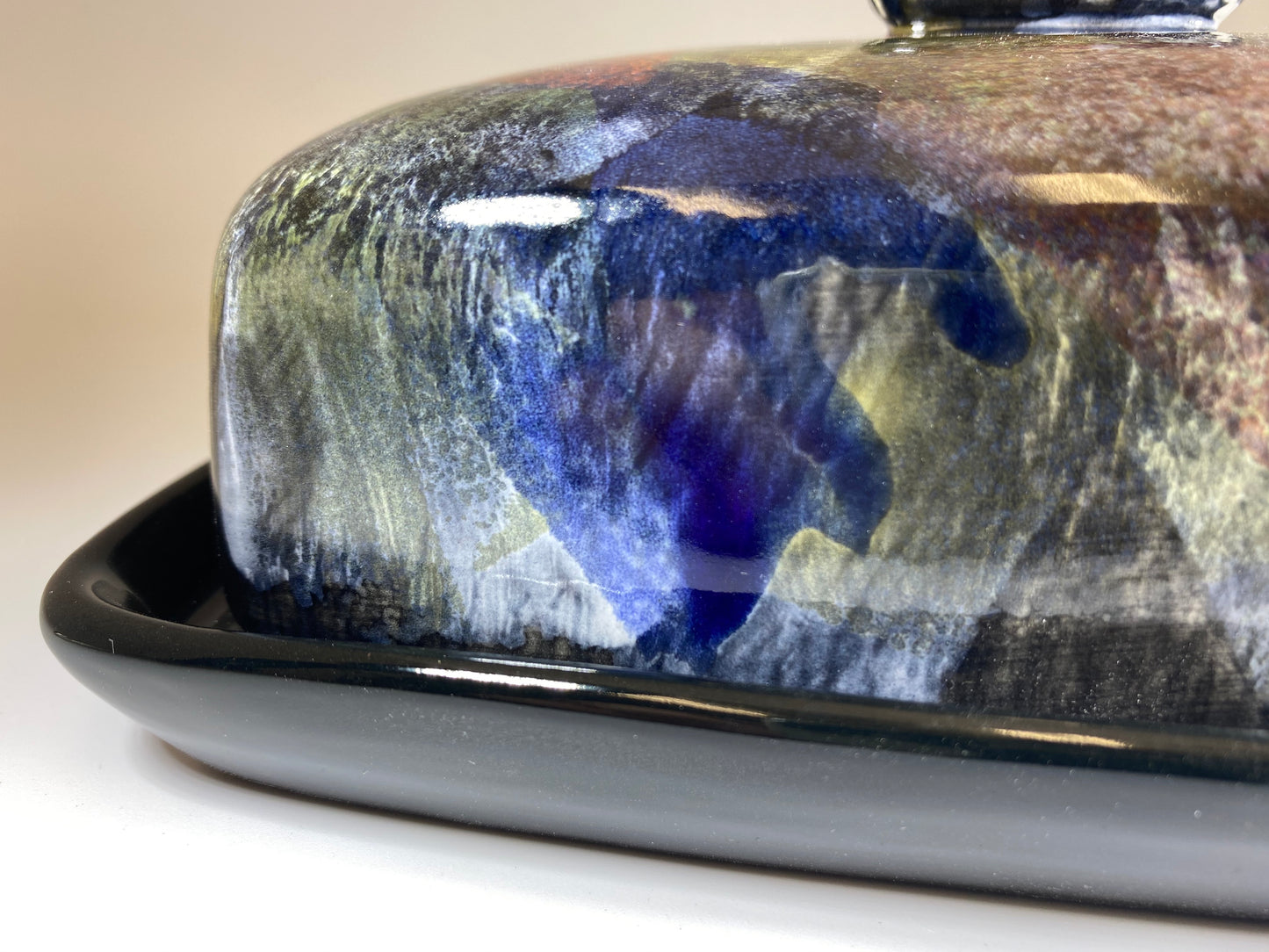 Butter Dish with Abstract Glaze Design - PeterBowenArt