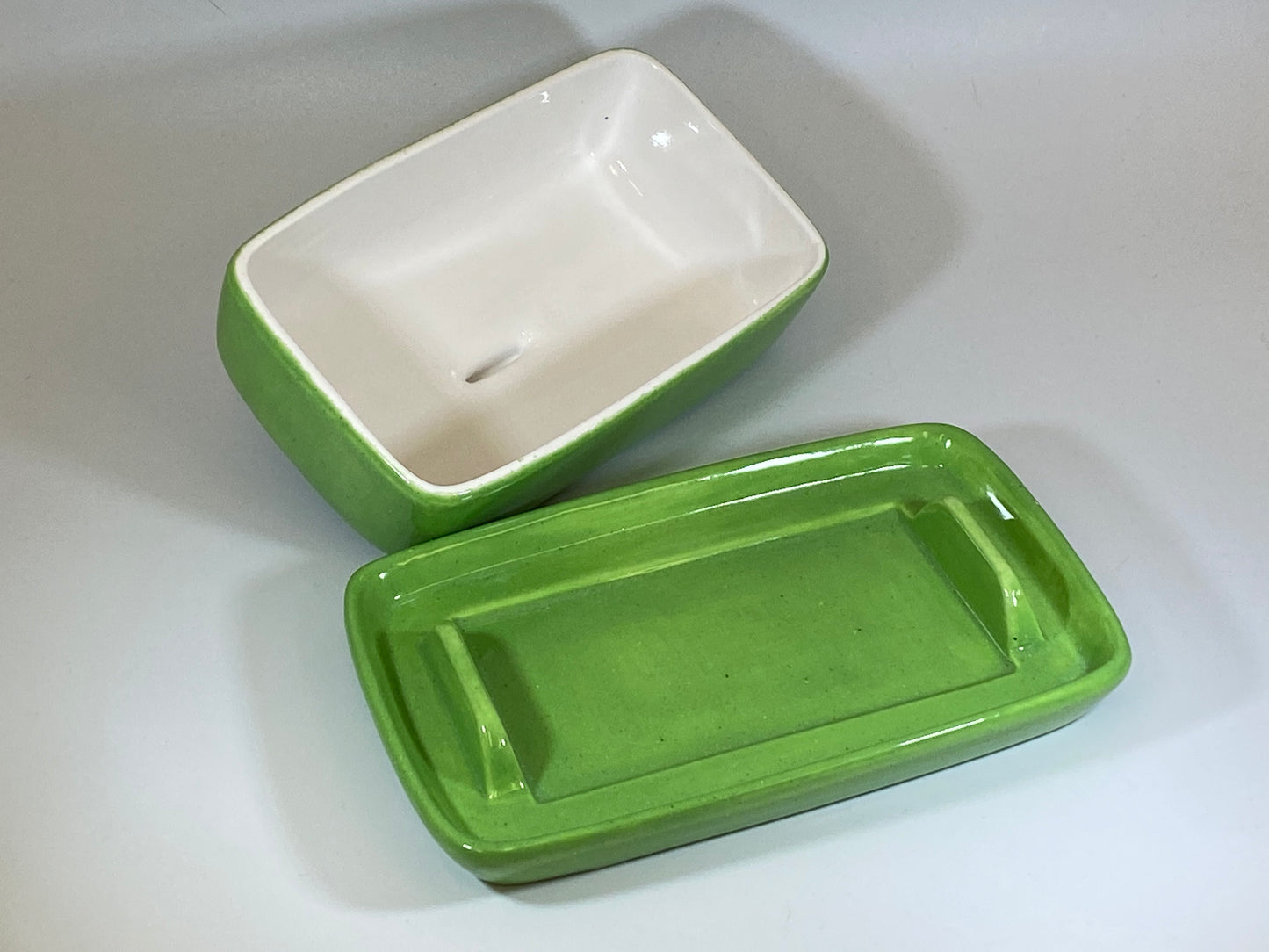 Butter Dish Lime Green Glaze - PeterBowenArt