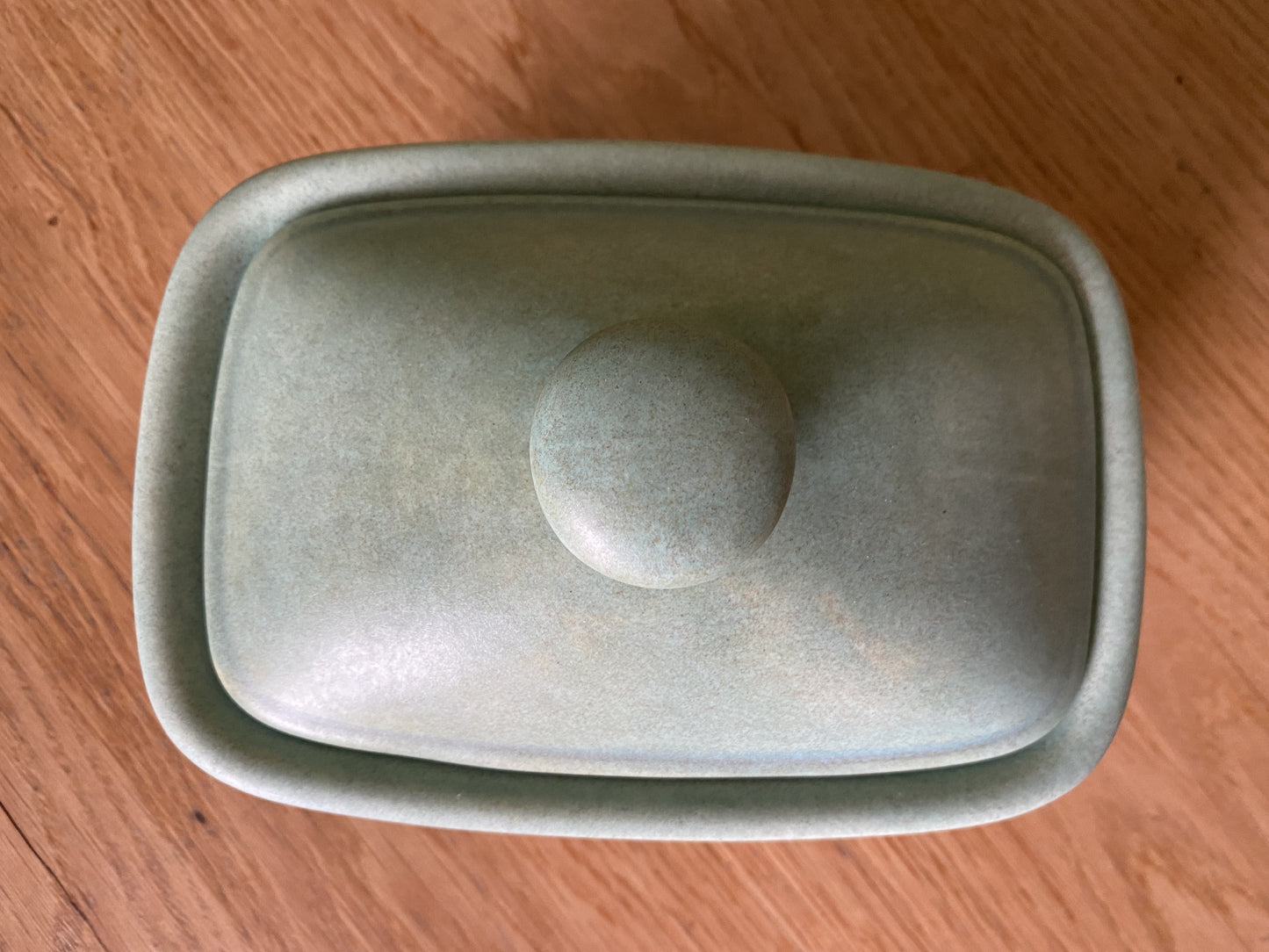 Butter Dish with Lid - Cornish Copper Glaze